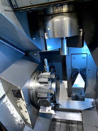 Maschine für präzise Fertigung