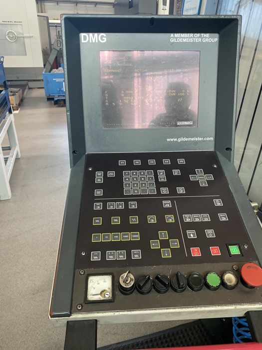 Maschine zur Metallbearbeitung